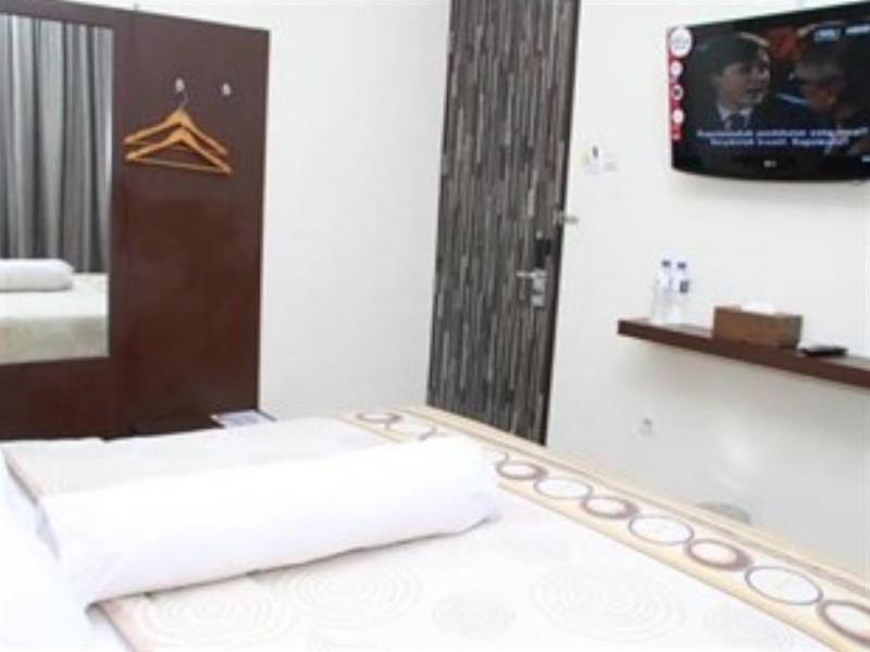 Vindhika Hotel Макасар Экстерьер фото